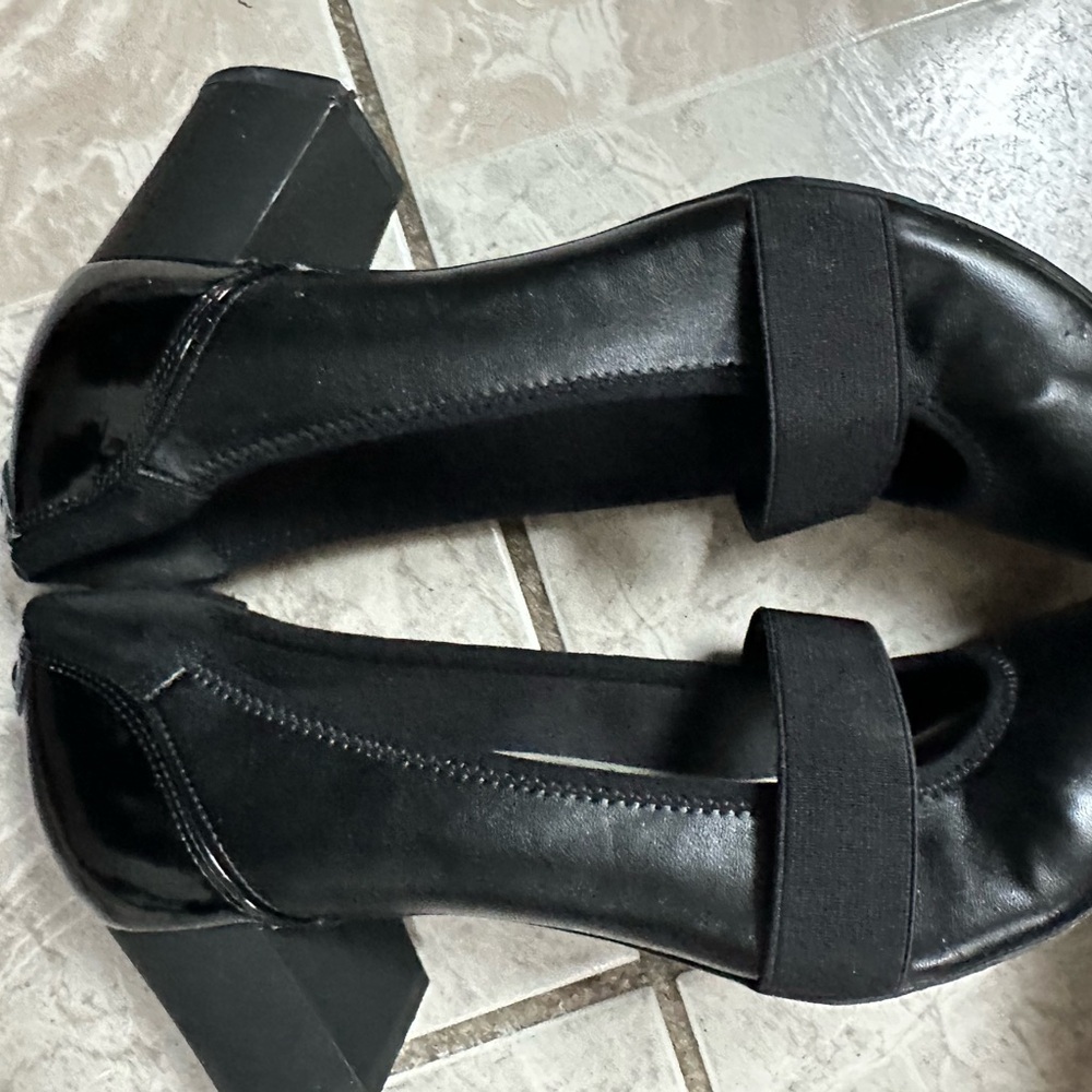 Elegant Black Women's Shoes